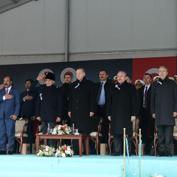 Prof. DR. Mustafa Şentop: Pakistan MİLGEM korvetinin 3.’sünün denize indirilmesi törenine iştirak ettik.