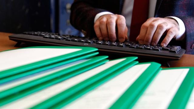 Sözleşmelilere kadro düzenlemesinin detayları açıklandı