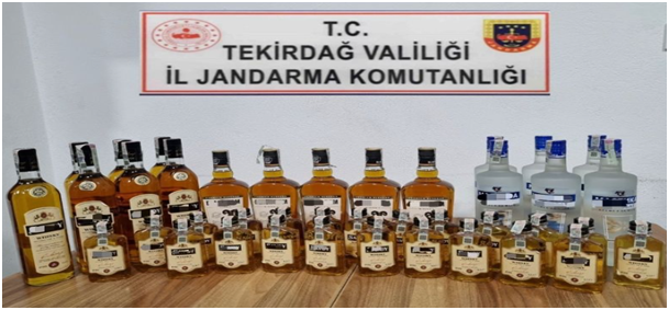 22 adet 0,2 CL Şavoy marka viski