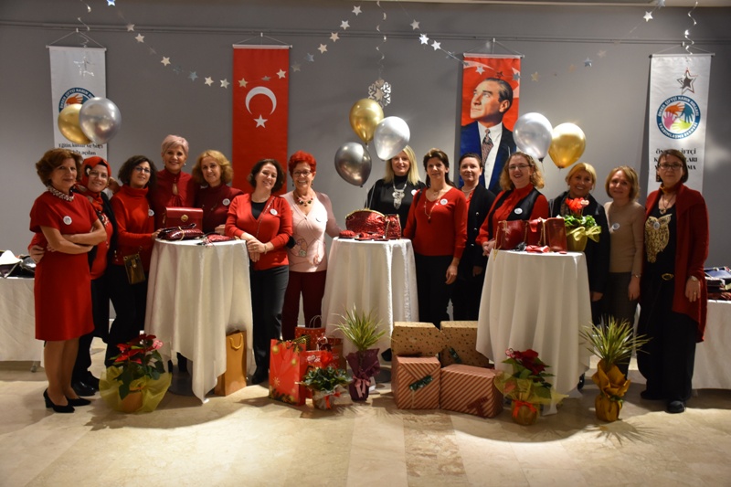 ÖNDER ÇİFTÇİ KADIN KOLLARI DERNEĞİ SANAT ATÖLYESİ ALIŞVERİŞ FESTİVALİ BAŞLADI