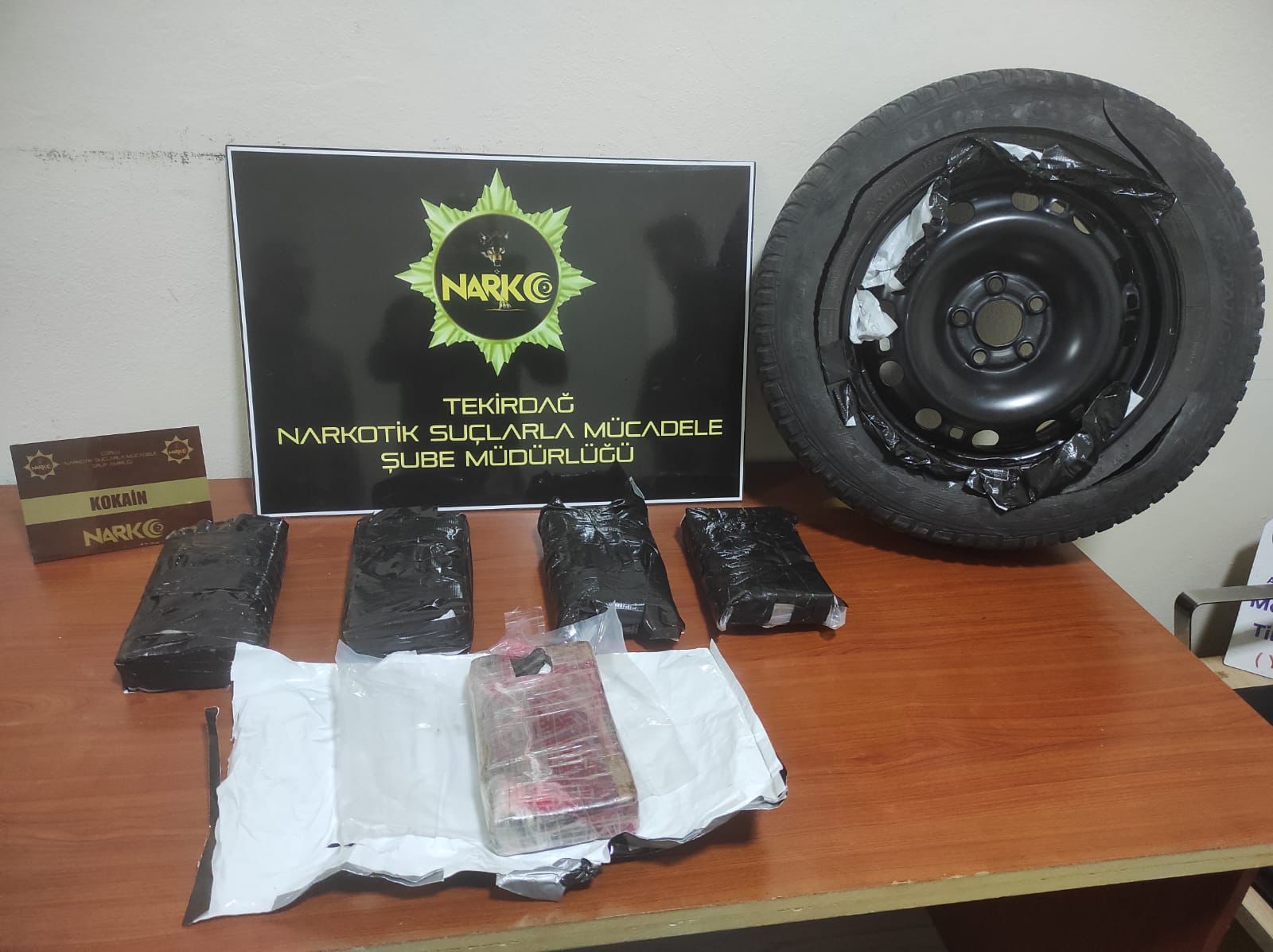 5 paket halinde 6 Kg Kokain Maddesi ele geçirildi