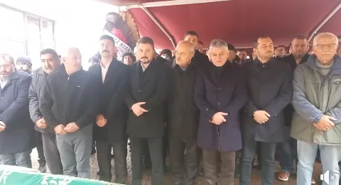 ADNAN KIRKAYA DOSTLARININ DUALARI İLE DEFNEDİLDİ..