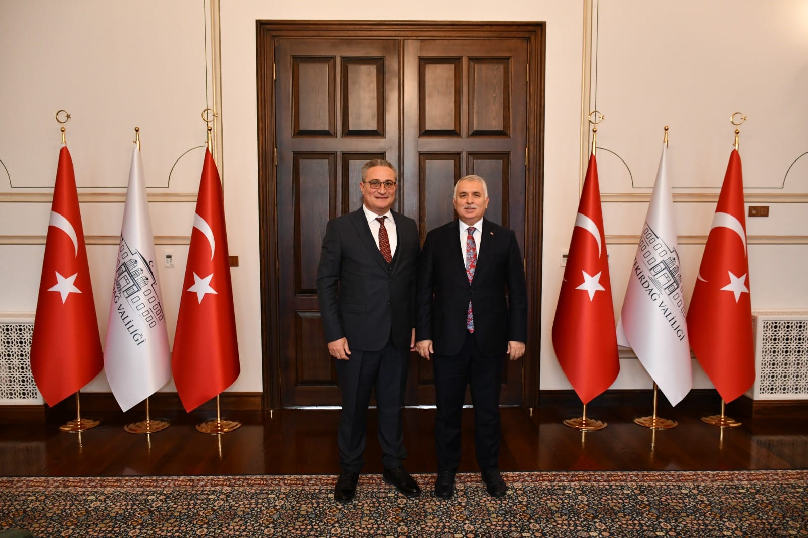 Batı Marmara Gümrük ve Ticaret Bölge Müdürü Temel Akkuş Vali Aziz Yıldırım’a Veda Ziyaretinde Bulundu
