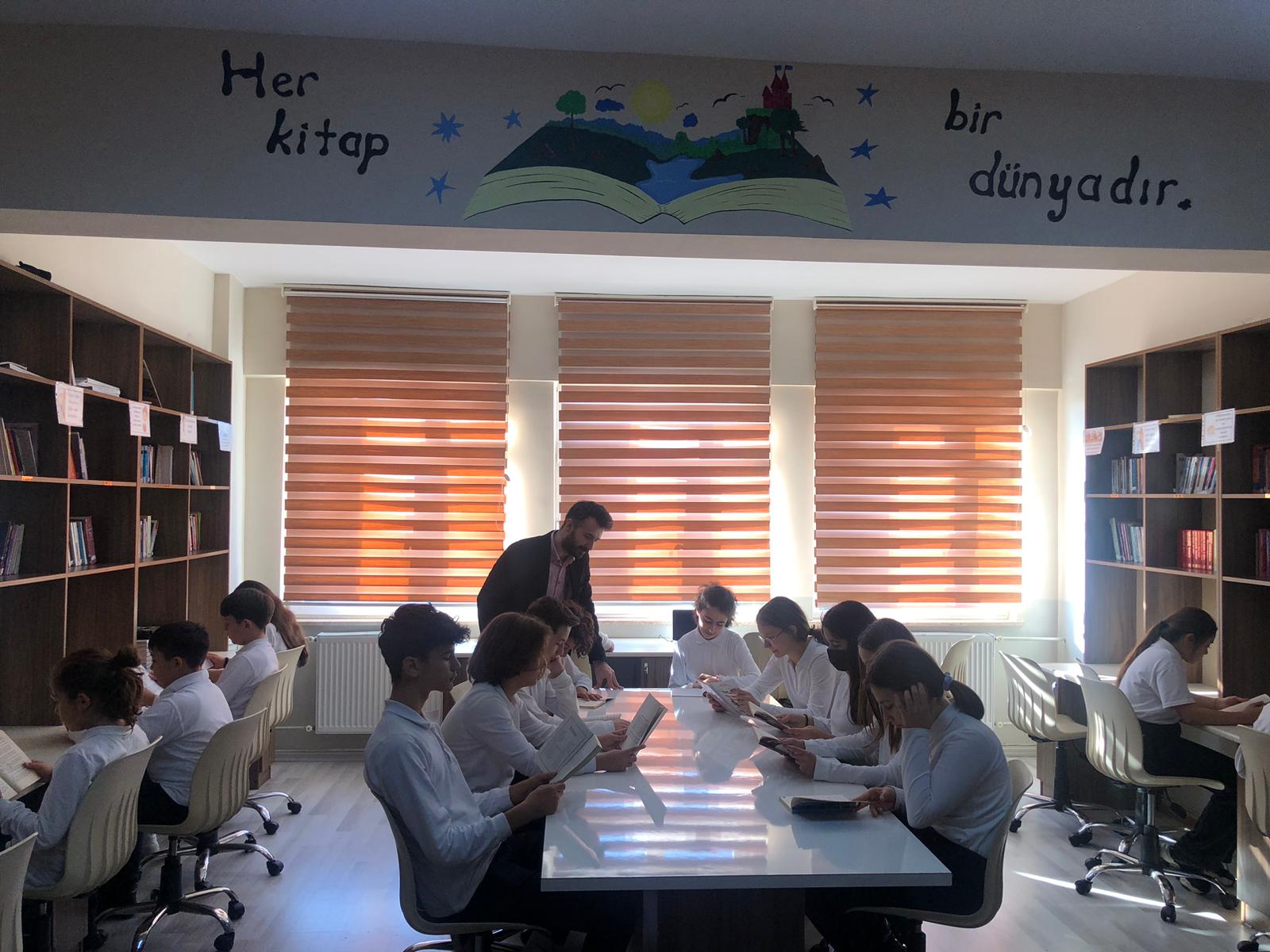 “Her Kitap Bir Dünya” projesi