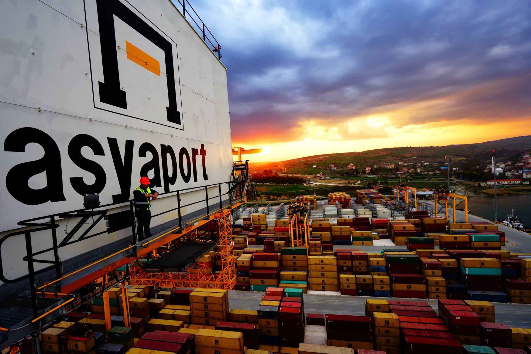 DENİZDEKİ ŞAMPİYON ASYAPORT OLDU