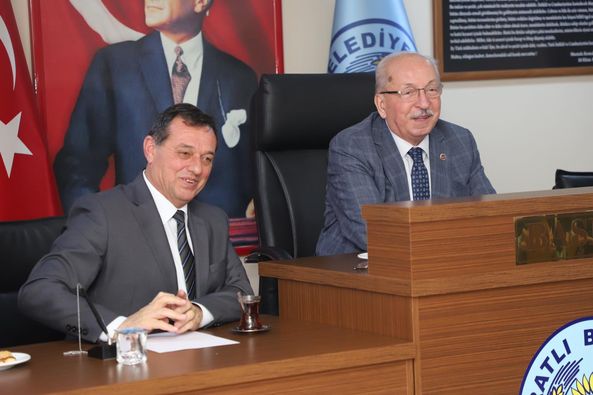 Muratlı Belediyesi’nin 2023 yılının ilk Meclis Toplantısı’na katıldı