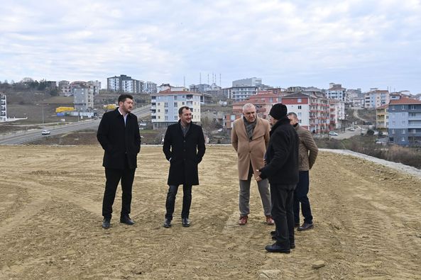 Başkan Yüksel: Pazar Yeri projelerimizin uygulama sahasında incelemelerde bulunduk.
