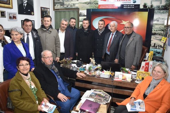 CHP’LİLERDEN GAZETEMİZE 10 OCAK KUTLAMA ZİYARETİ