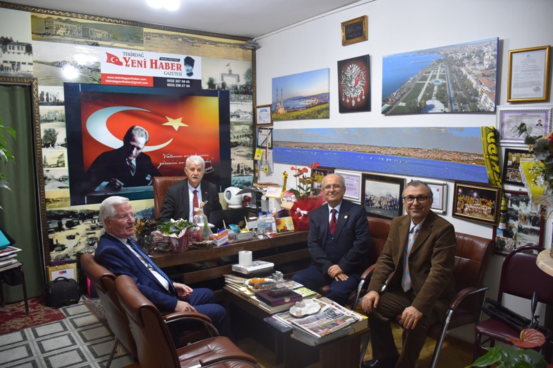 TEKİRDAĞ EMEKLİ SUBAYLAR DERNEĞİ YÖNETİMİNDEN GAZETEMİZE ZİYARET.