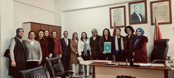 “Yaratıcı Gençler Tasarım Atölyesi ; Atık olmasın , yeniden kullanılsın”