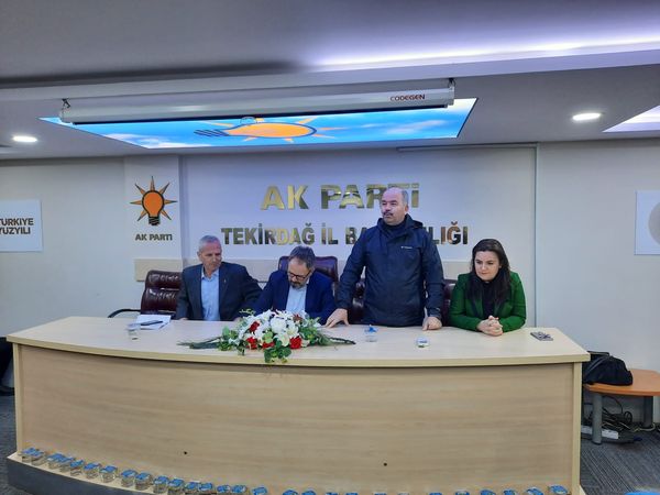 Sezayi Çetin; HÜRRİYET mahallesi danışma toplantımızı il başkanımız ile gerçekleştidik