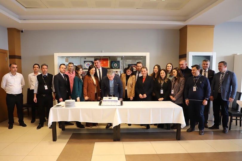 M. Rifat Hisarcıklıoğlu Tekirdağ’a Doğum Günü Pastası Gönderdi