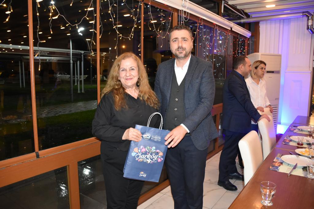 BAŞKAN VAR’DAN, 10 OCAK ÇALIŞAN GAZETECİLER GÜNÜNDE ANLAMLI JEST