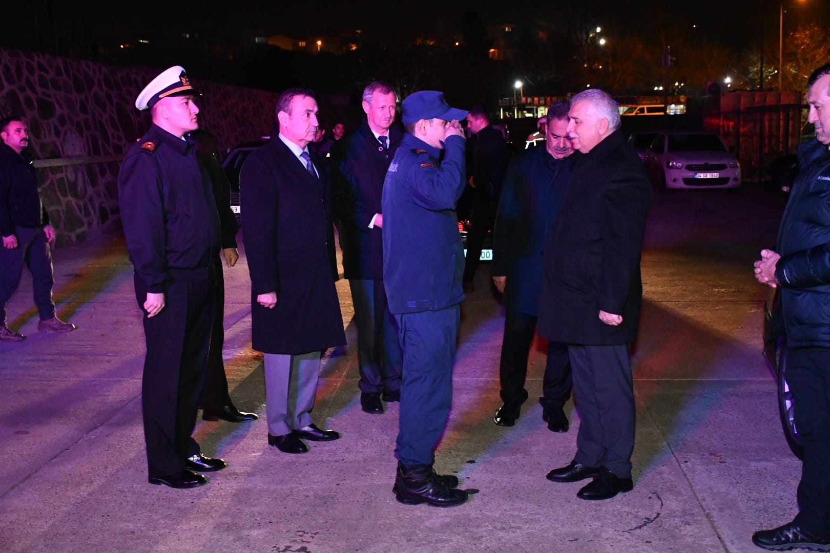 Vali Aziz Yıldırım Sahil Güvenlik Komutanlığı ve 112 Acil Cağrı Merkezi’ni Ziyaret Etti