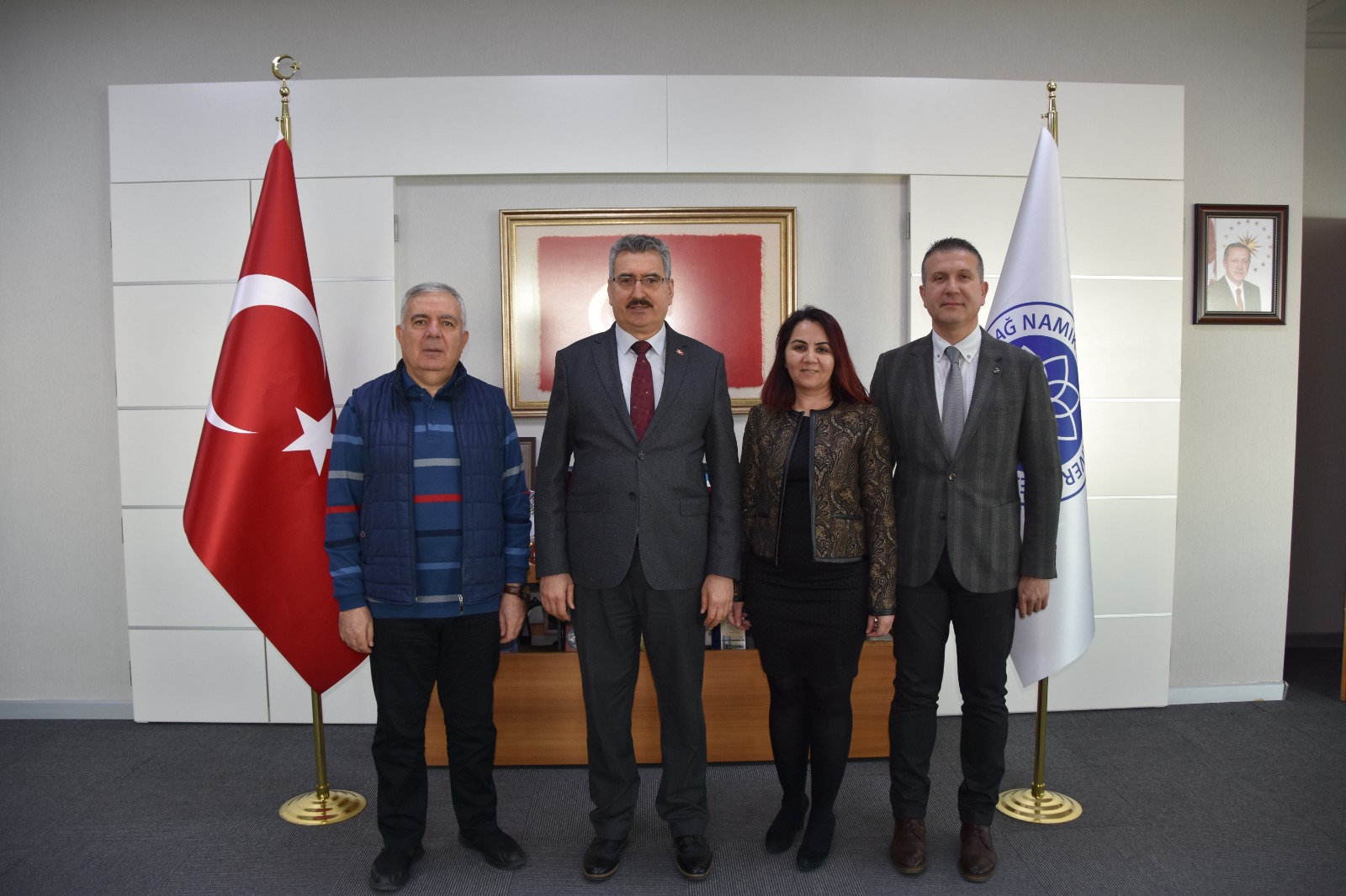 NKÜ Rektör Yardımcıları Prof. Dr. Celalettin VATANDAŞ, Prof. Dr. Gülsüm ÖZKAN ve Prof. Dr. Murat TAŞAN görevlerine başladı.