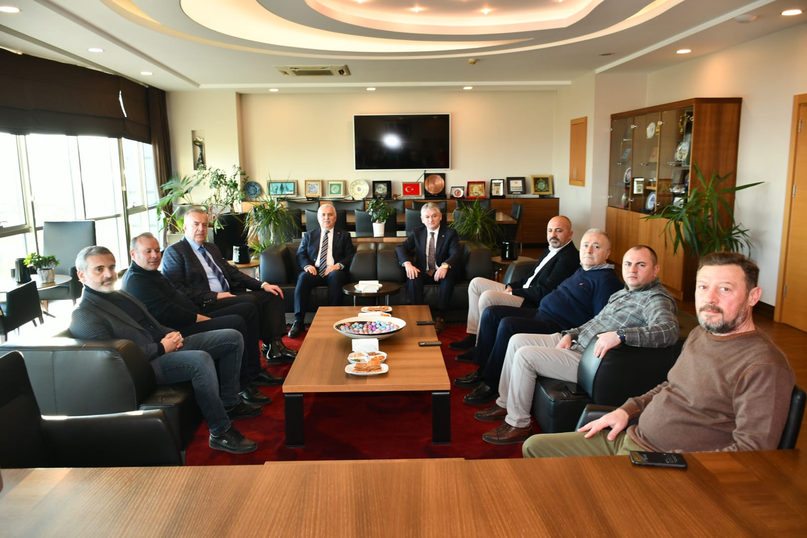 Vali Aziz Yıldırım Tekirdağ Ticaret ve Sanayi Odası Başkanı Cengiz Günay’ı Ziyaret Etti
