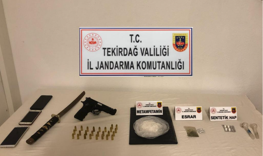 Kullanmak için Uyuşturucu ve Uyarıcı Madde Satın Almak