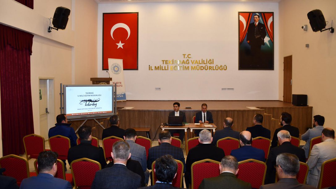 Okul Müdürlerinin Katılımı ile Değerlendirme Toplantısı Yapıldı