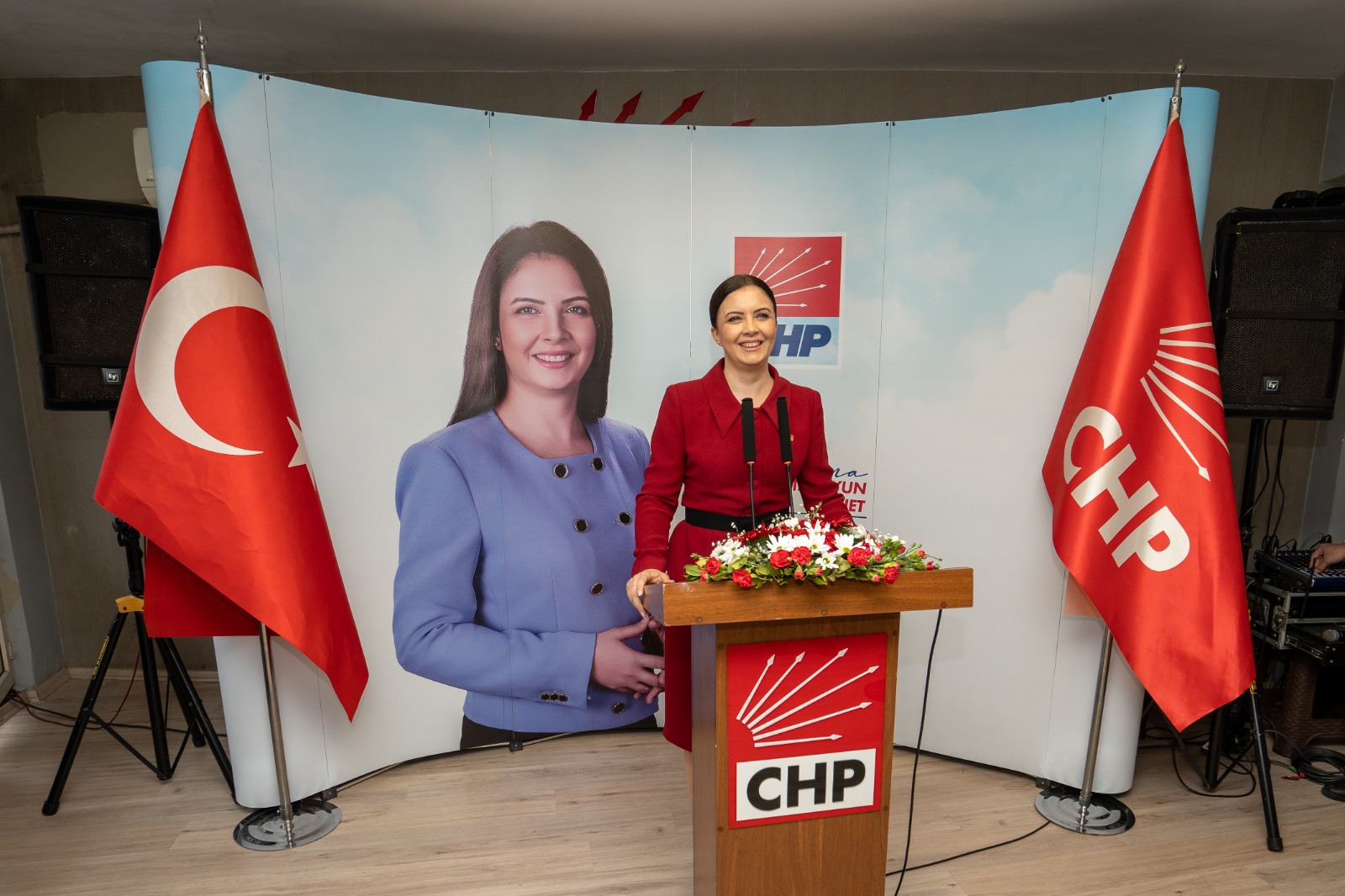 Sema KırkoyunKinet;  “Gelin Hep Birlikte Yeni Siyaset Diyelim”