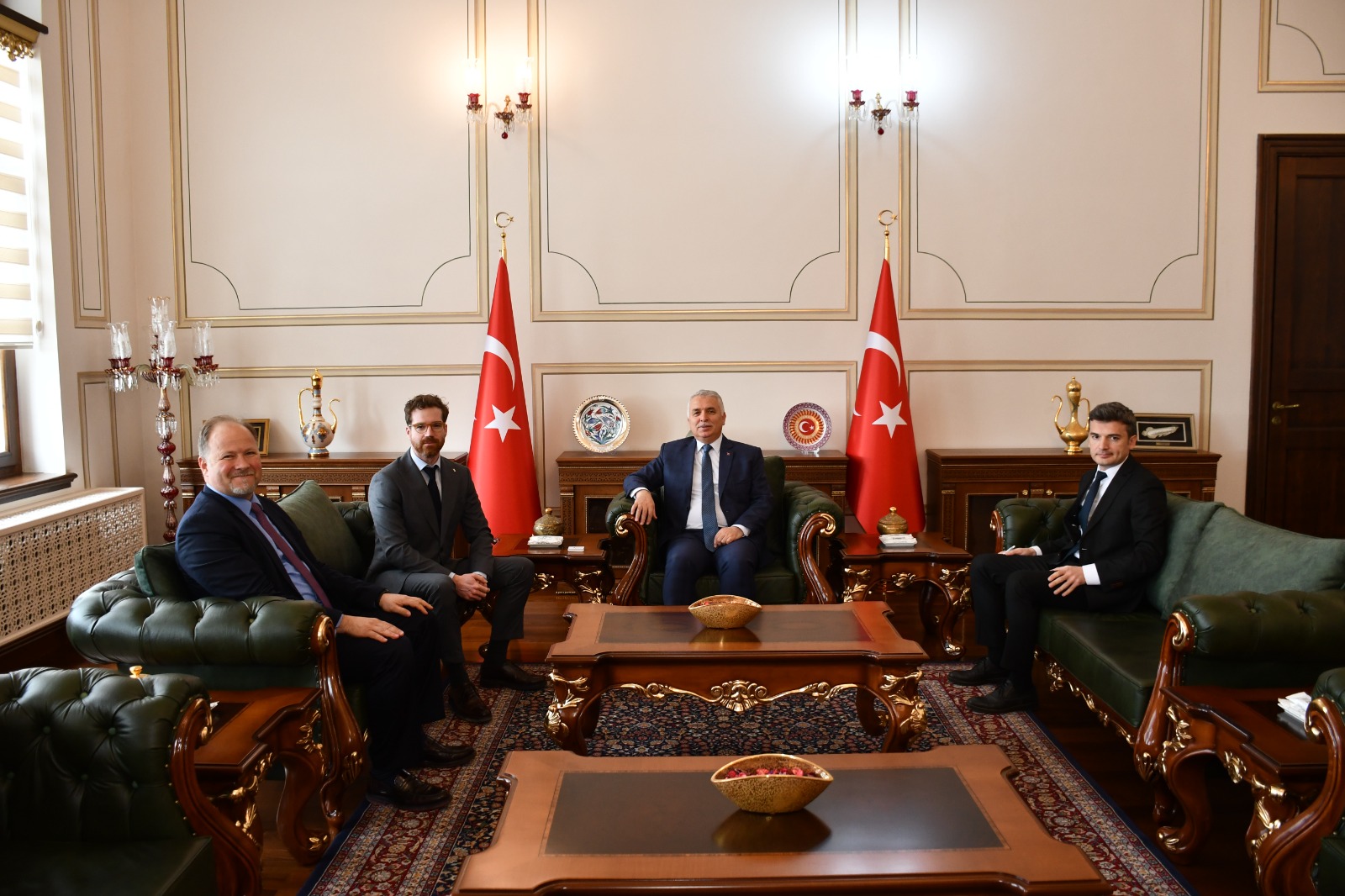 Vali Aziz Yıldırım, Avustralya Çanakkale Konsolosu Harry Hall’i Makamında Kabul Etti