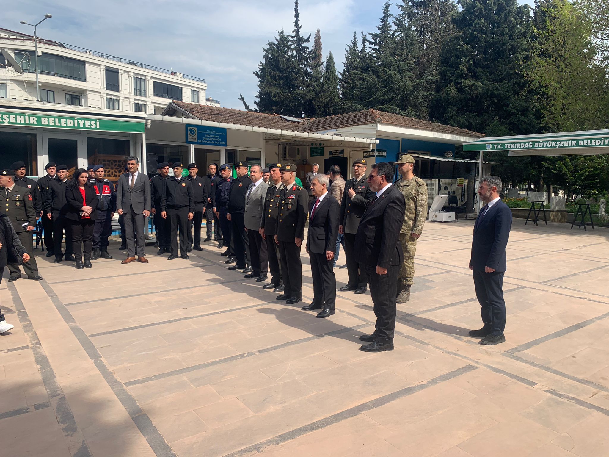 Er mehmet Duran keretlioğlu vefat etti.