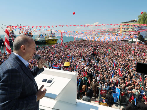 “Ülkemizin sanayisini, tarımını, enerjisini, altyapısını büyütmeden soframıza koyduğumuz ekmeği büyütemeyiz”