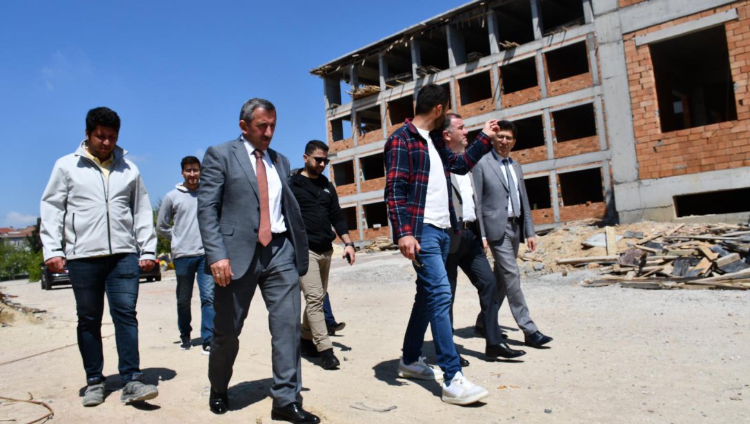 Ersan Ulusan Çorlu İlçemizde Devam Eden Okul İnşaatlarında İncelemelerde Bulundu
