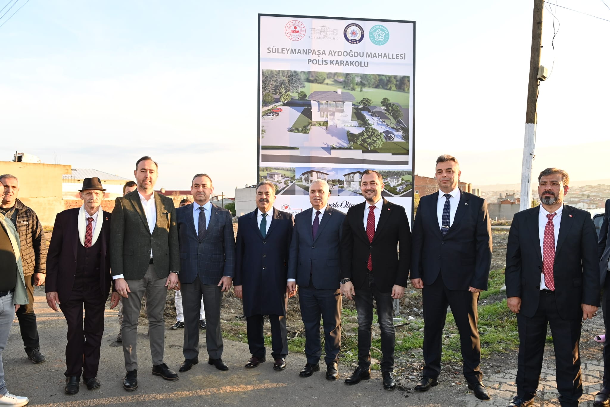 Aydoğdu Mahallesi Kadın ve Gençlik Merkezi Romanlar Gününde açıldı