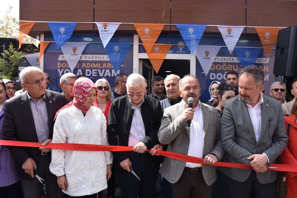 MESTAN ÖZCAN ÇINARLI MAHALLESİ SEÇİM OFİSİNİ AÇTI