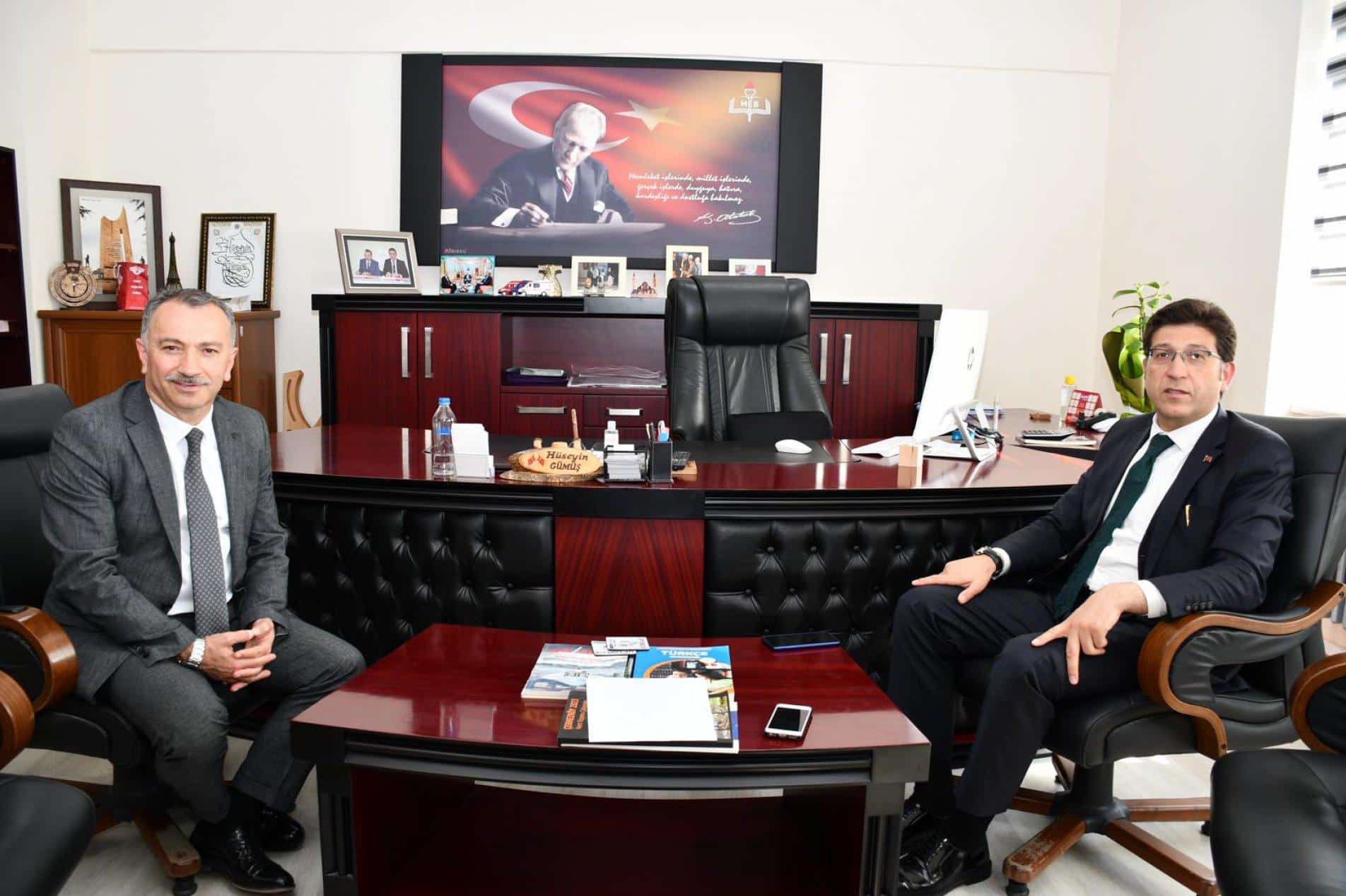 Anasayfa Haberler İl Milli Eğitim Müdürü Ersan Ulusan Çerkezköy İlçe Milli Eğitim Müdürlüğünü Ziyaret Etti