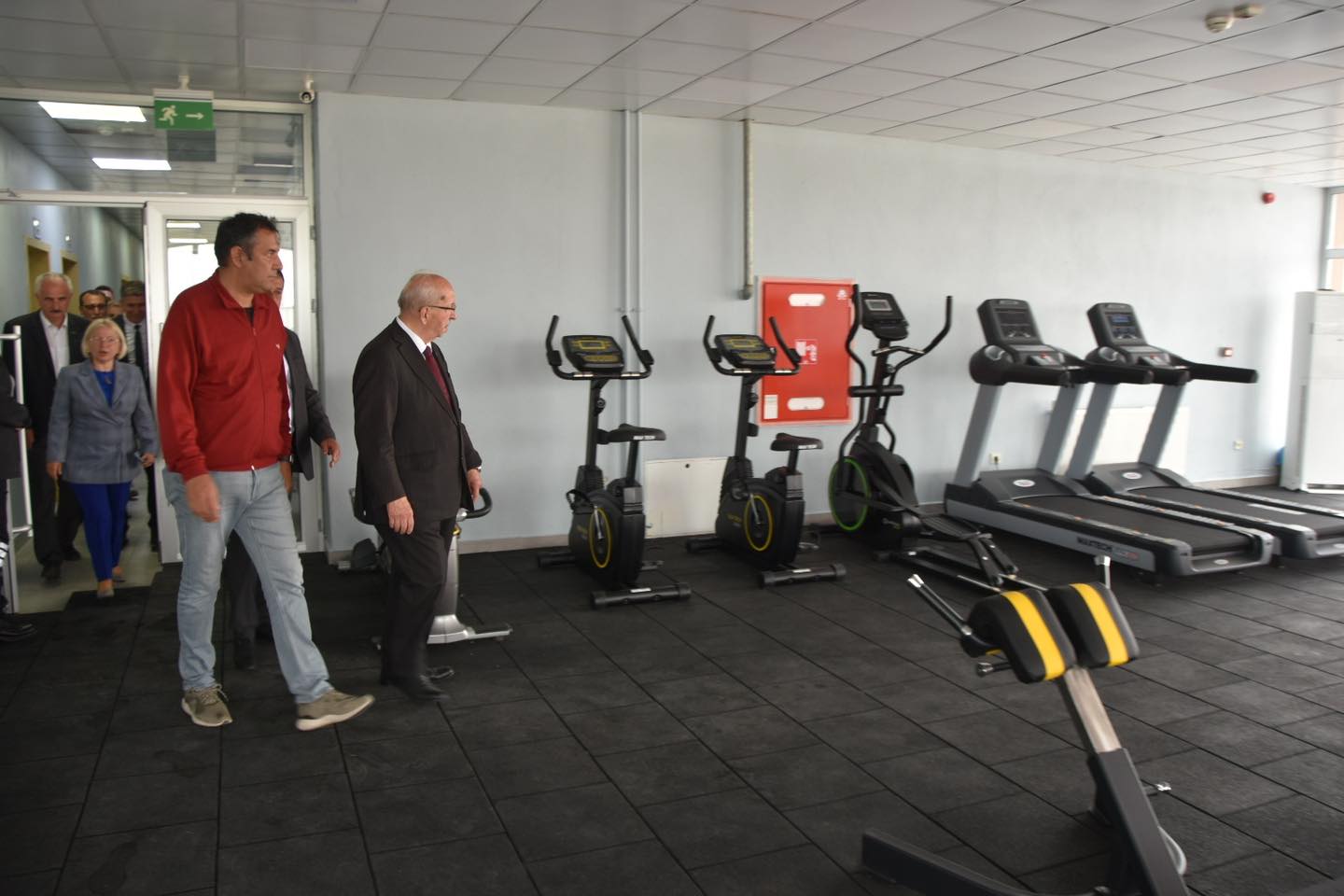 MURATLI YARI OLİMPİK YÜZME HAVUZU VE SPOR KOMPLEKSİNDE  YENİ SEZON AÇILDI