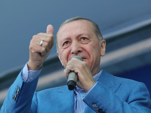 “Asırlar sonra devletimizi yeniden güçlü, milletimizi yeniden müreffeh hâle getirdik”