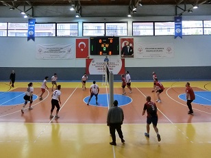“Trakya CUP Voleybol Turnuvası” devam ediyor