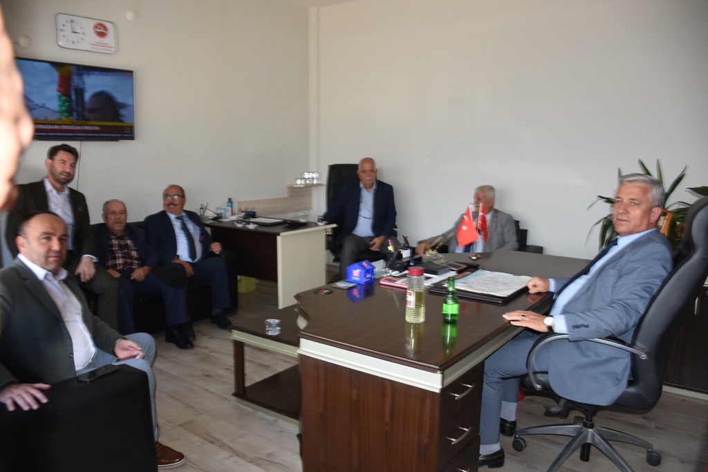 CHP GENEL BAŞKAN YARDIMCISI FAİK ÖZTRAK TAŞIYICILAR KOOPERATİFİNİ ZİYARET ETTİ