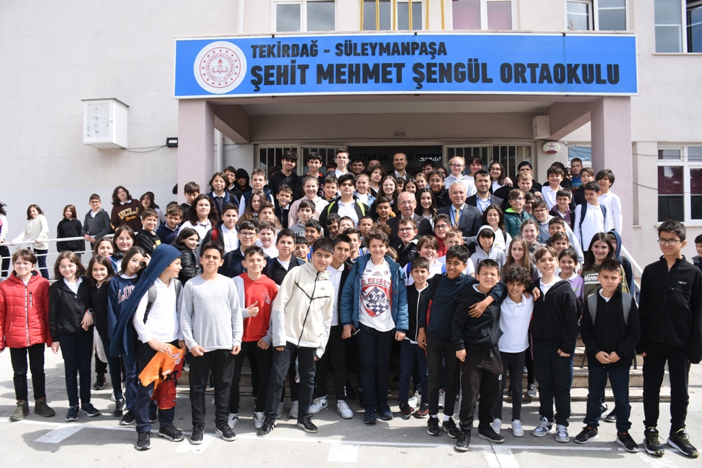 MESLEK TANITIM GÜNLERİNİN 7.Sİ ŞEHİT MEHMET ŞENGÜL İLKÖĞRETİM OKULUNDA GERÇEKLEŞTİ