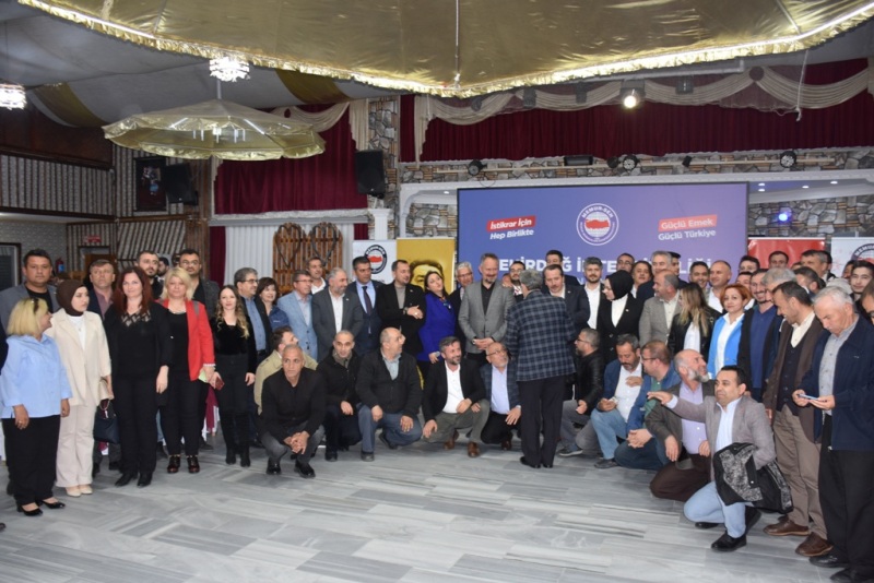 MEMUR SEN GENİŞLETİLMİŞ İL DİVAN TOPLANTISI YAPILDI