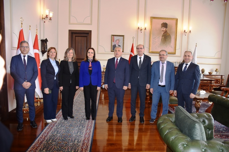 SGK İL MÜDÜRÜ FATMA DERYA ALANDAN VALİ YILDIRIMA ZİYARET