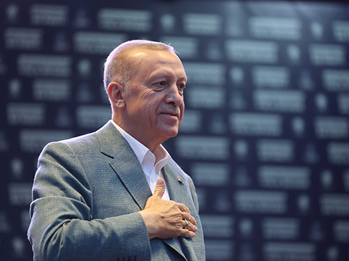 “Adana’yı, burada yaşayan her bir kardeşimin güven ve huzurla evlerinde oturduğu bir yer hâline getireceğiz”