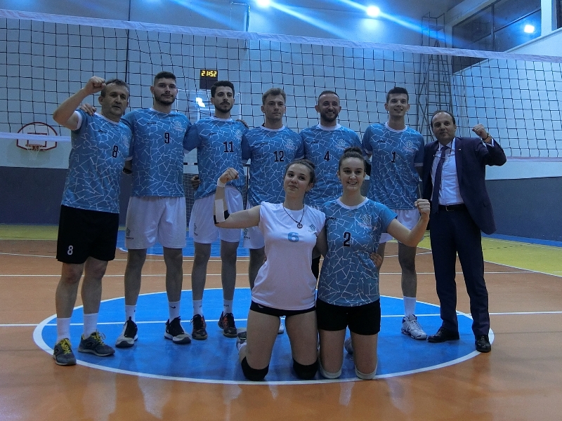 Trakya CUP Voleybol Turnuvası, final akşamındaki heyecan dolu, çekişmeli maçlarla son buldu.