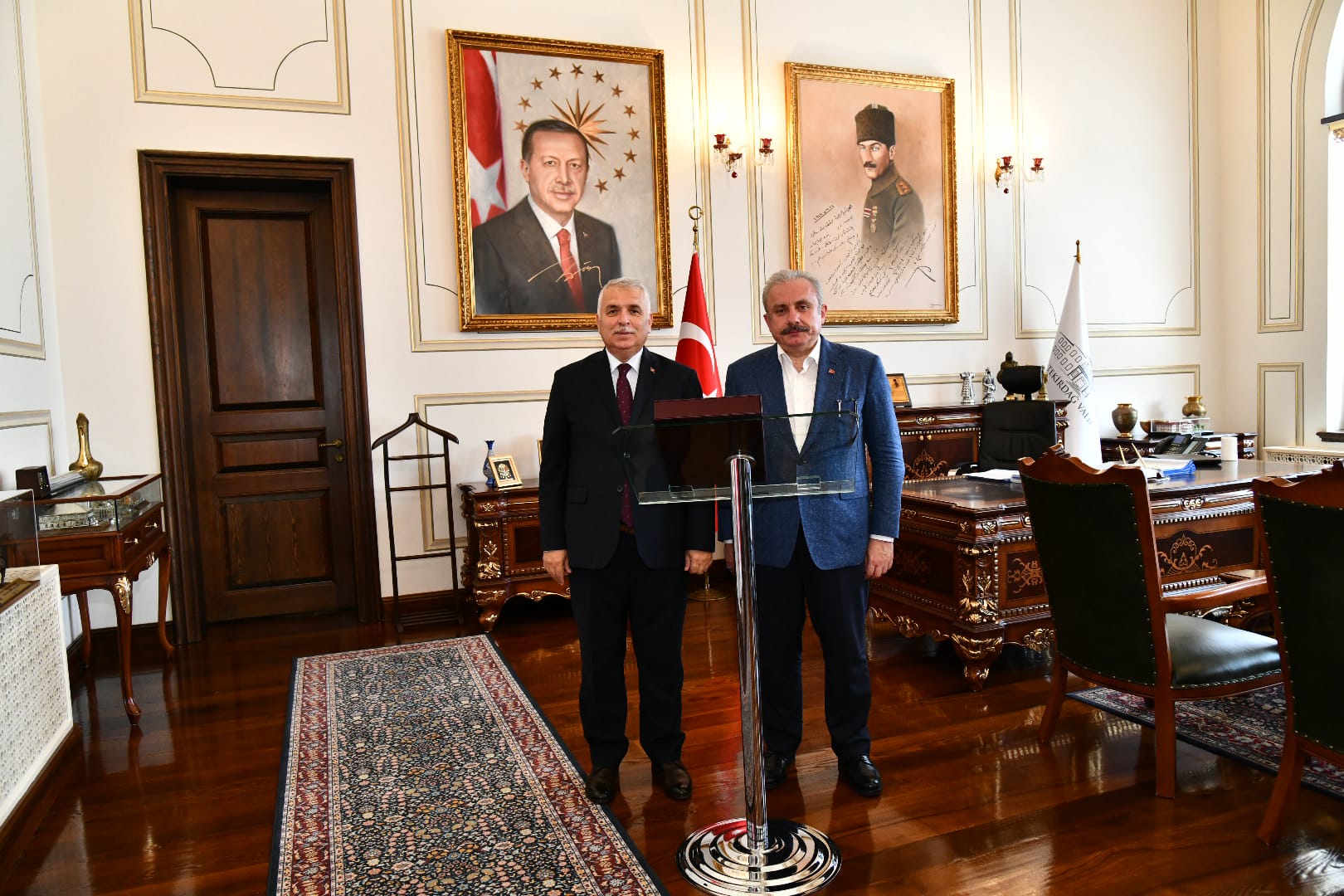 27. Dönem TBMM Başkanı Prof. Dr. Mustafa Şentop Vali Aziz Yıldırım’ı Makamında Ziyaret Etti
