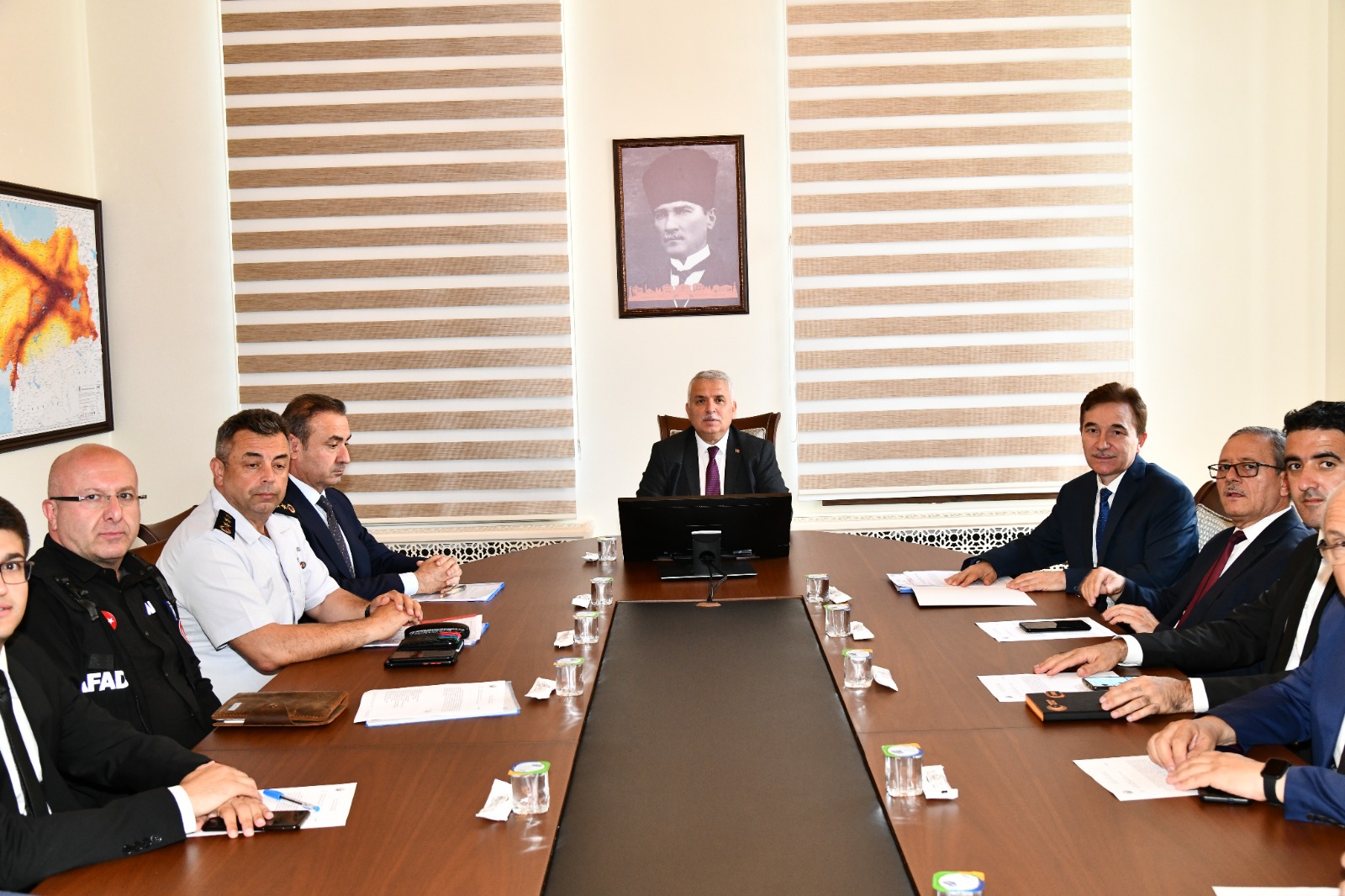 Vali Aziz Yıldırım Başkanlığında İl Orman Yangınları İle Mücadele Komisyonu Toplantısı Gerçekleştirildi