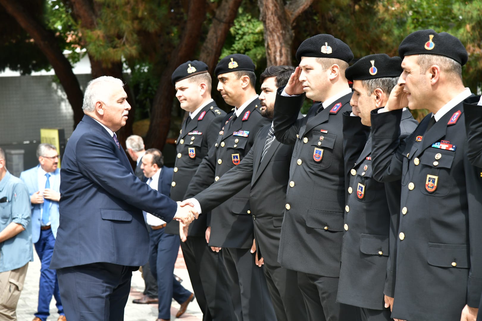 Vali Aziz Yıldırım İl Jandarma Komutanlığı Personeli ile Bayramlaştı