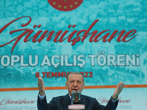 “Gündemimizde milletimizin sıkıntılarını çözmek, dertlerine derman olmak var”