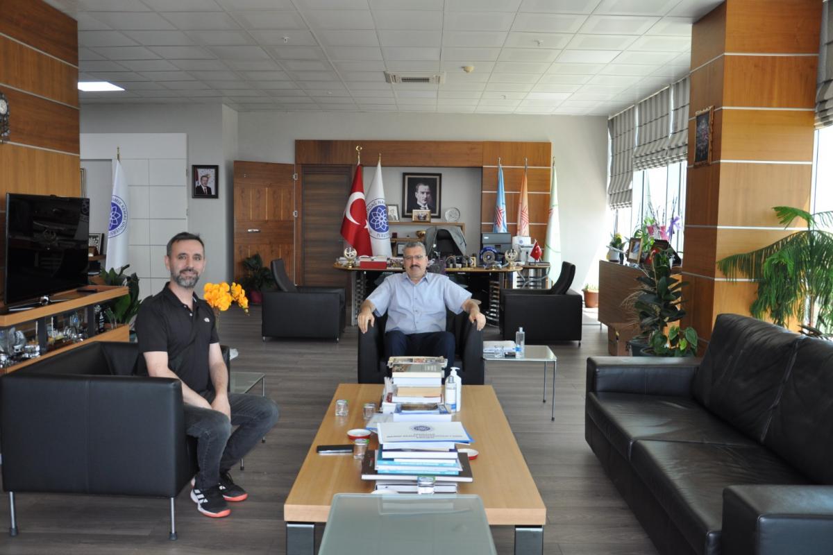 Prof. Dr. Yakup ALBAYRAK, NKÜ Rektörü Prof. Dr. Mümin ŞAHİN’e ziyarette bulundu.