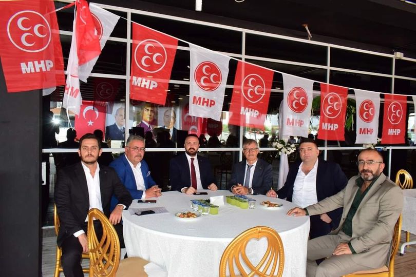 MHP HAYRABOLU İLÇE KONGRESİ YAPILDI.MEVCUT BAŞKAN BÜNYAMİN BİTGEN VE YÖNETİMİ DEVAM KARARI ÇIKTI..
