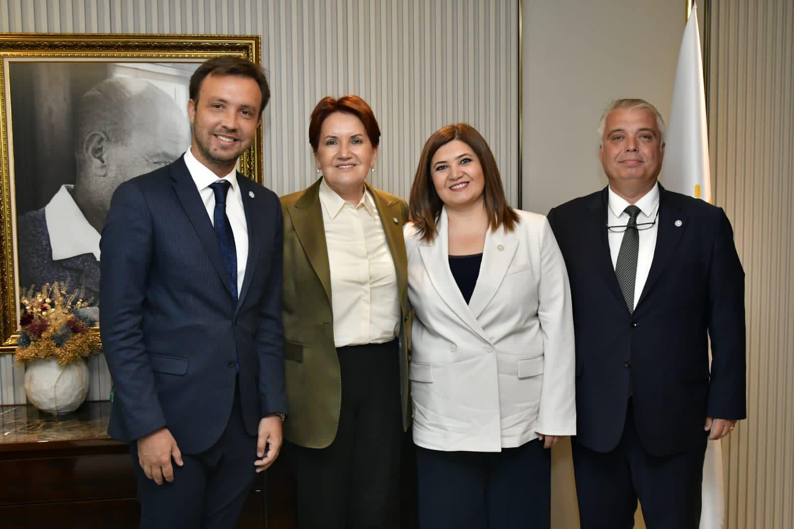 MERAL AKŞENER’İ ZİYARET ETTİLER