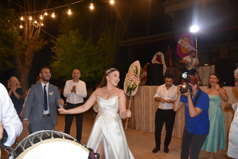 UZSOY AİLESİNİN MUTLU GÜNÜ