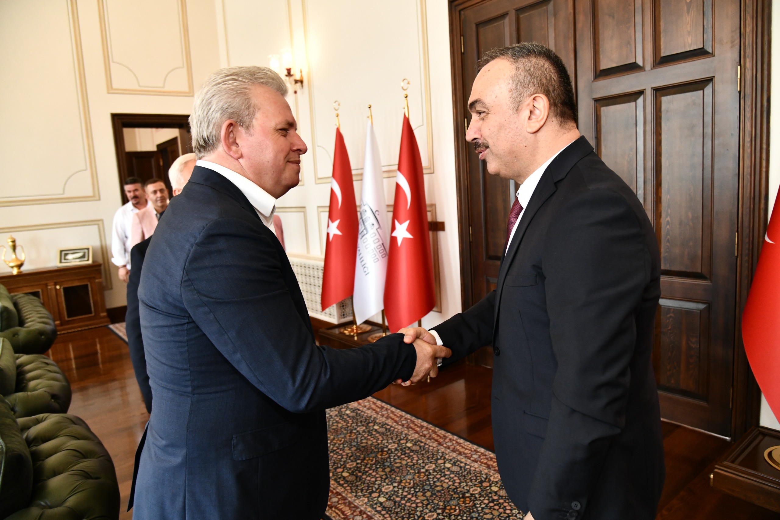 Tekirdağ Esnaf ve Sanatkarlar Odası Başkanı ve Yönetim Kurulu Üyeleri’nden Vali Soytürk’e Hayırlı Olsun Ziyareti