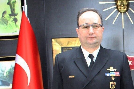 TUĞAMİRAL NESLİM ESKİ  AKSAZ DENİZ ÜS KOMUTANI OLDU.
