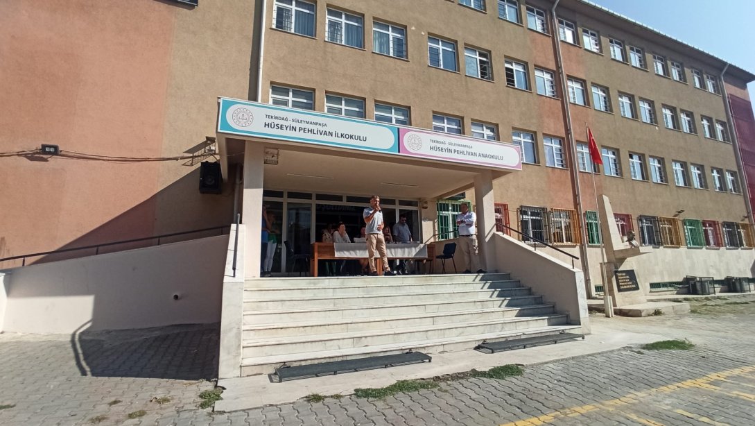 Ebubekir ATİLLA, İlçesi Okullarında 1.Sınıf ve 5.Sınıf’da Öğrenim Görecek Öğrencileri  Kura Çekimine Katıldı